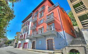 76 The Lake House - Lugano